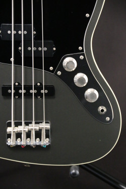 Fender Aerodyne Jazz Bass Japan