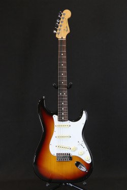 Fender Japan Stratocaster Standard 3TS